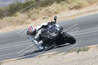 media/Sep-20-2025-Race Pace (Sat) [[d4e1b33f4d]]/Verified/Turn 10 Inside (1125am)/